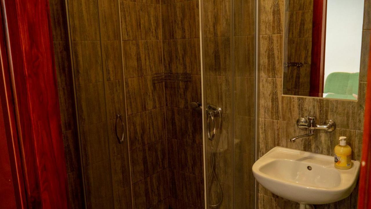 Hotel Galeria PRL Borne Sulinowo Esterno foto