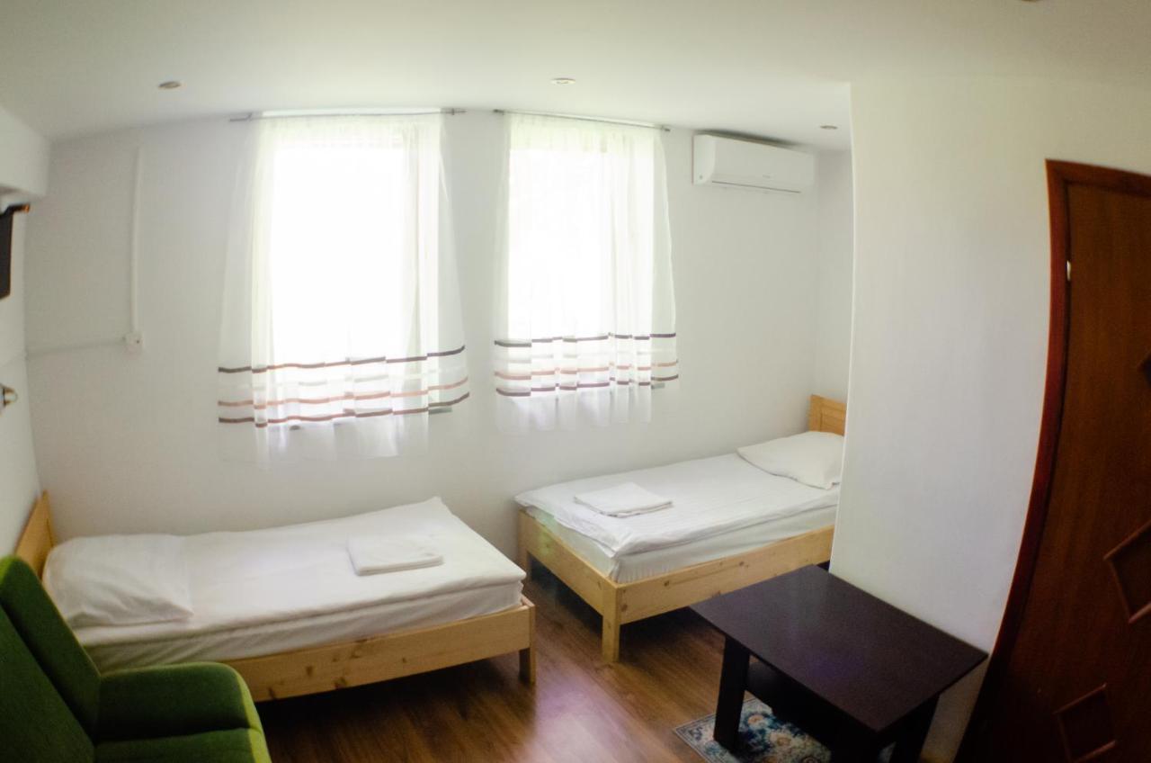 Hotel Galeria PRL Borne Sulinowo Esterno foto