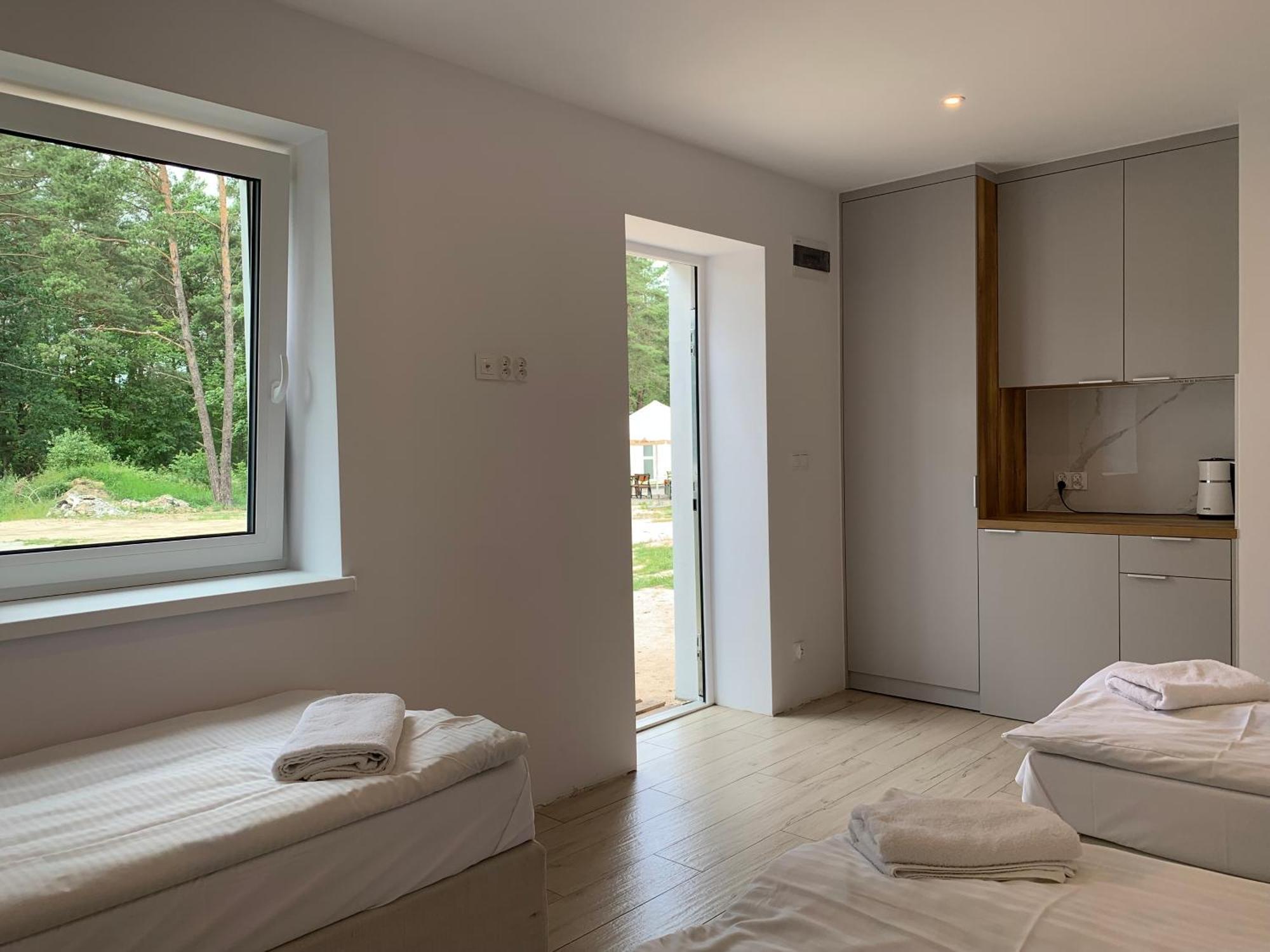 Hotel Galeria PRL Borne Sulinowo Esterno foto